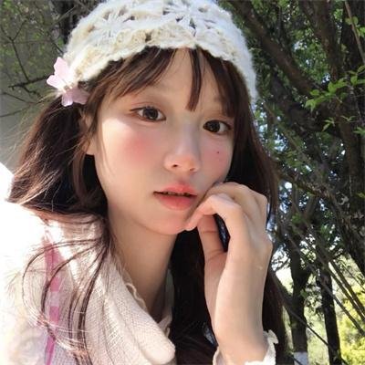 燕子与鹦鹉
